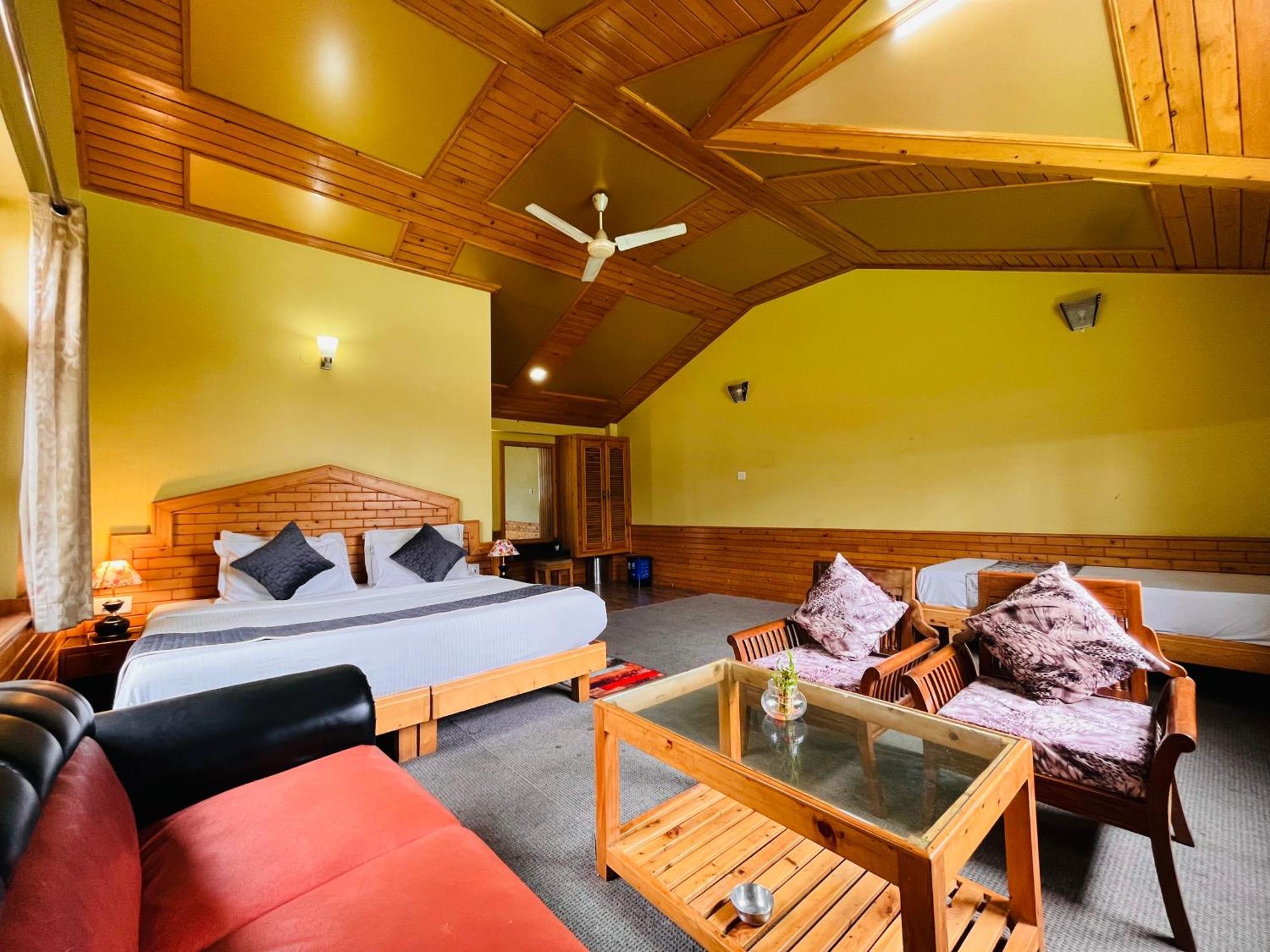 Hotel Hollywood Manali - Scenic River & Mountain View With Premium Rooms Manāli Exterior foto
