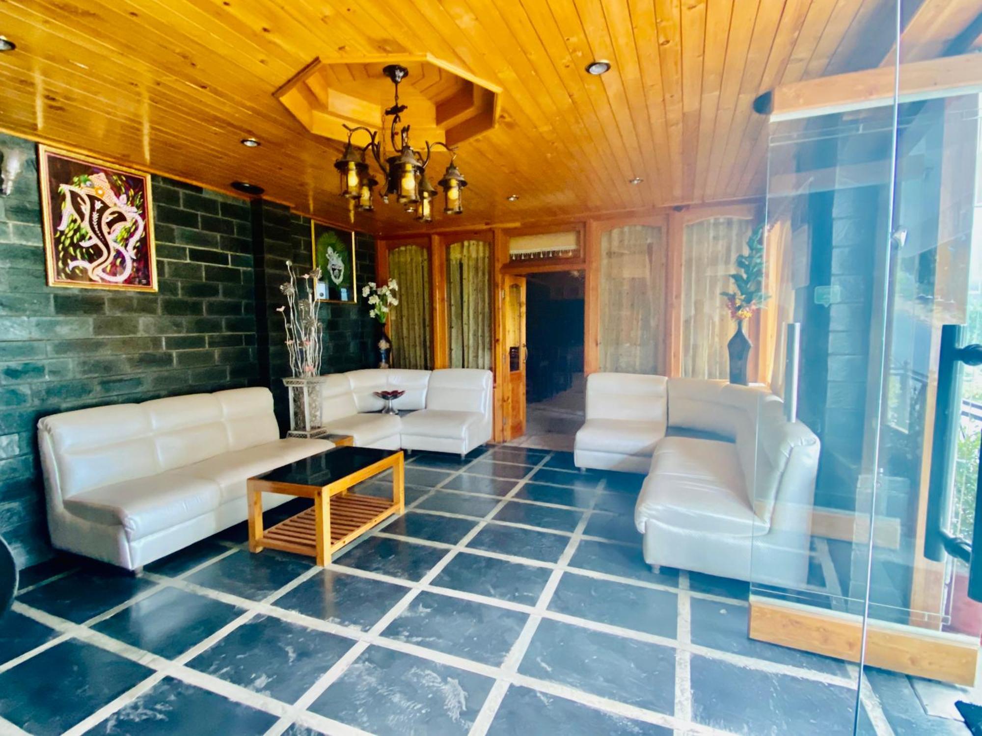 Hotel Hollywood Manali - Scenic River & Mountain View With Premium Rooms Manāli Exterior foto