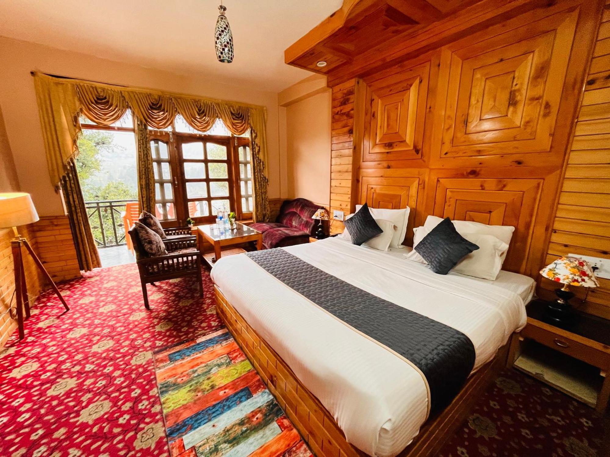 Hotel Hollywood Manali - Scenic River & Mountain View With Premium Rooms Manāli Exterior foto