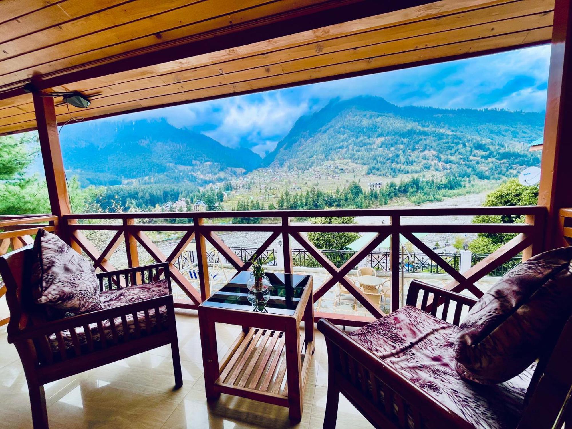 Hotel Hollywood Manali - Scenic River & Mountain View With Premium Rooms Manāli Exterior foto